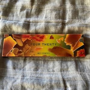 Melt cosmetics 420 eyeshadow palette